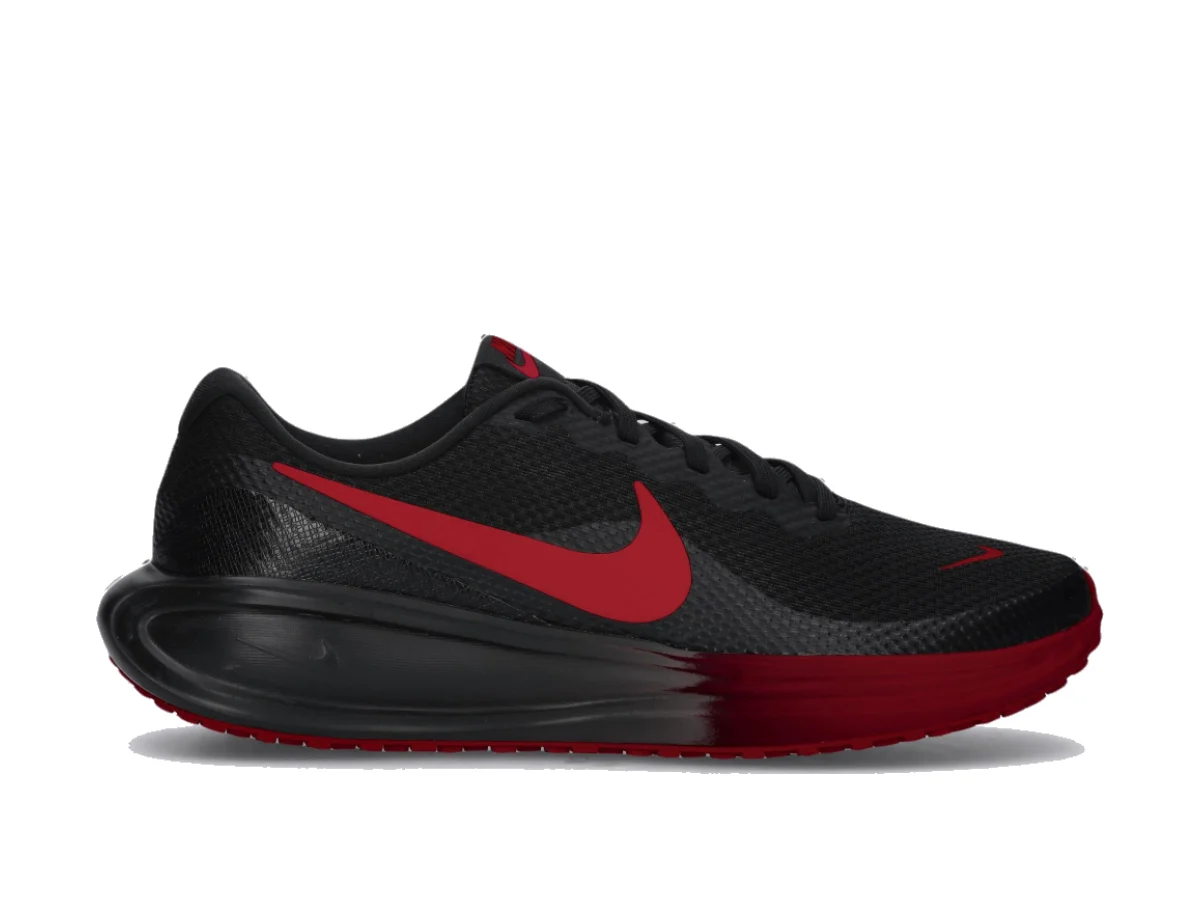 Nike Revolution 8