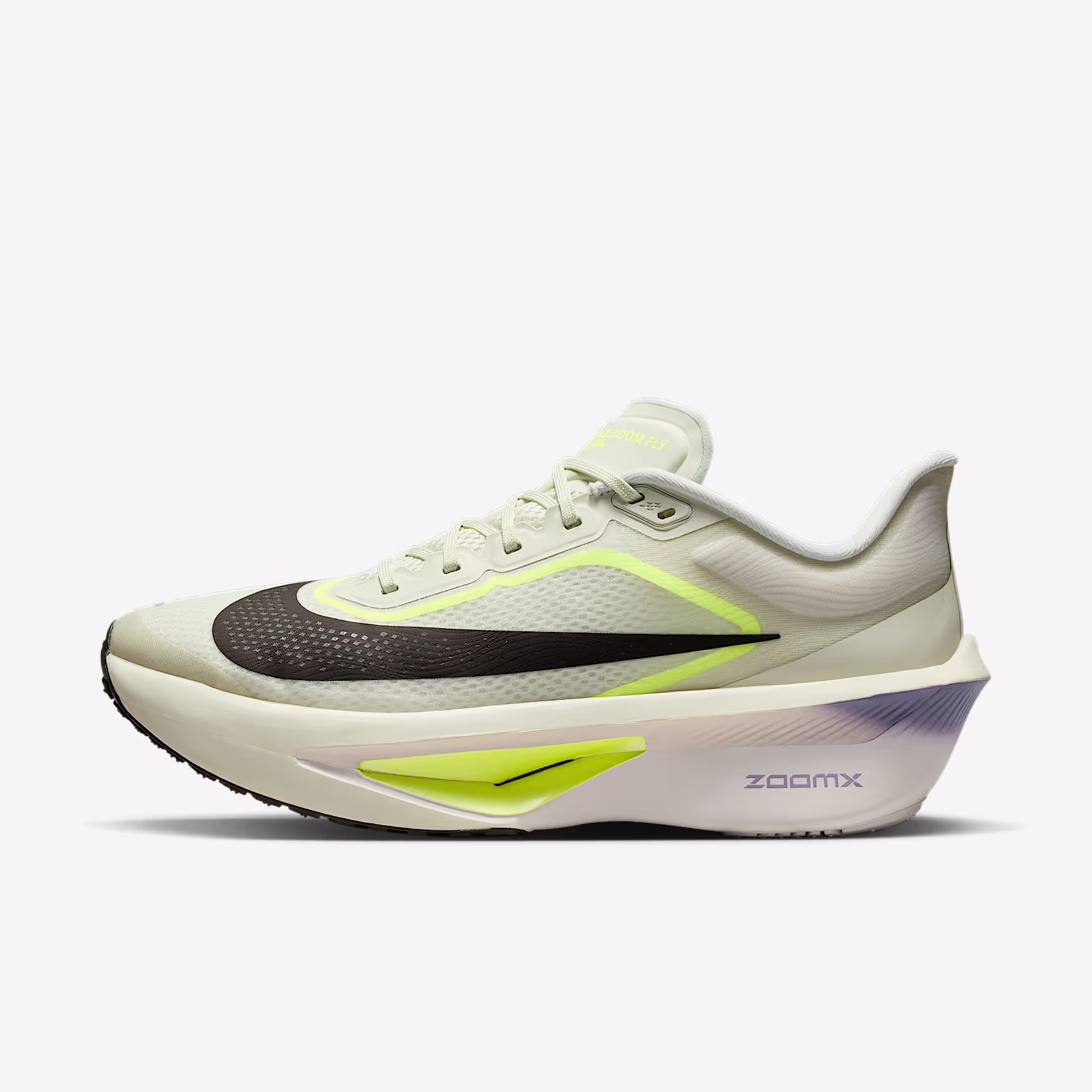 Nike Zoom Fly 6 en blanco y amarillo flúor, perfil lateral